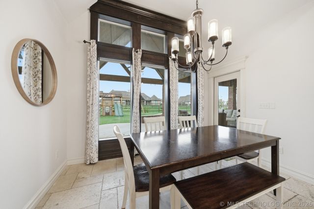6302 N Twin Creeks Drive, Owasso, OK 74055