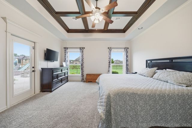 6302 N Twin Creeks Drive, Owasso, OK 74055