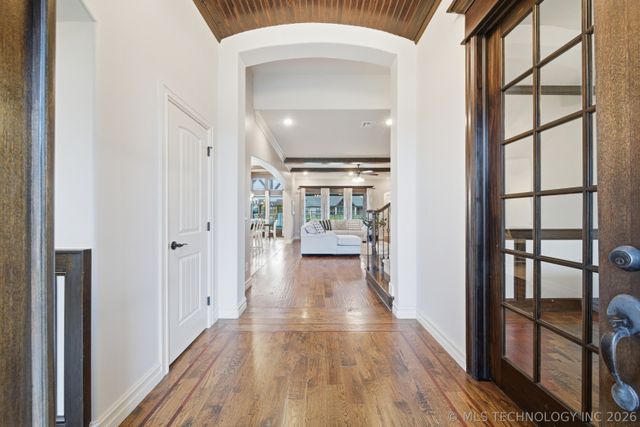 6302 N Twin Creeks Drive, Owasso, OK 74055
