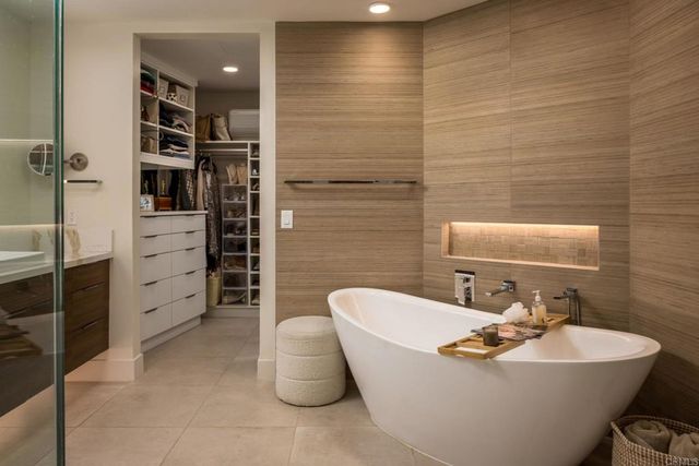 2501 State Street 306, Carlsbad, CA 92008