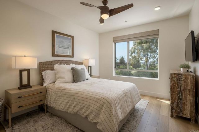 2501 State Street 306, Carlsbad, CA 92008