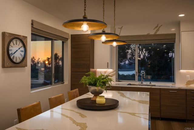2501 State Street 306, Carlsbad, CA 92008