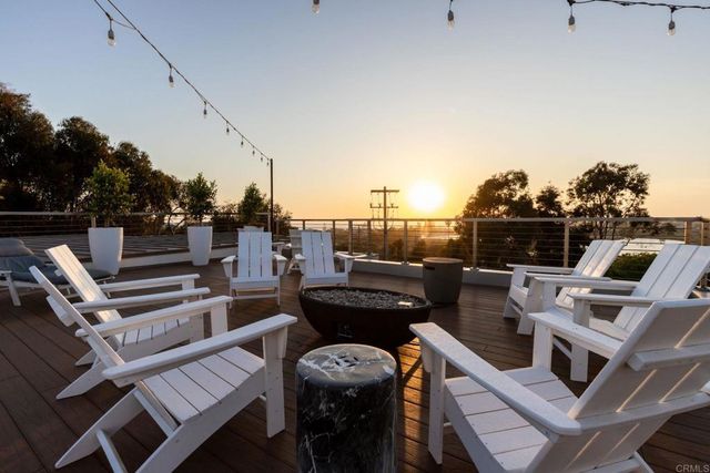 2501 State Street 306, Carlsbad, CA 92008