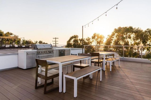 2501 State Street 306, Carlsbad, CA 92008