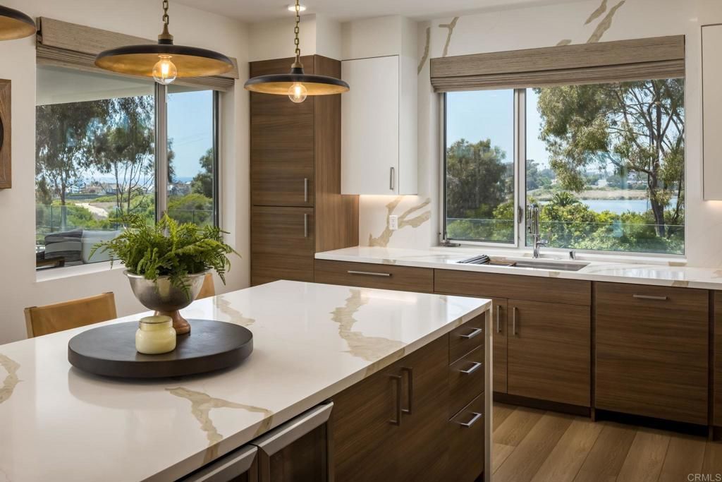 2501 State Street 306, Carlsbad, CA 92008