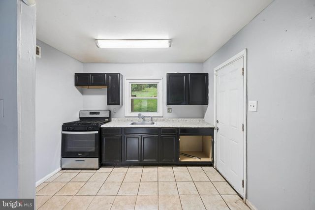 4815 TRENTON RD, Hyattsville, MD 20784