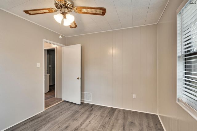 4341 MCCUTCHEN AVENUE, Wichita Falls, TX 76308