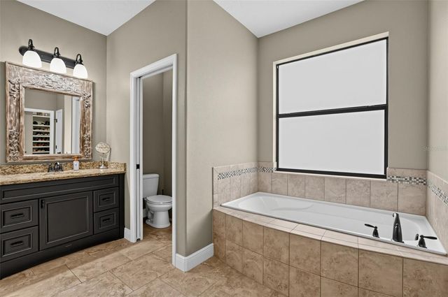4650 LAKE PICKETT DRIVE, Groveland, FL 34736