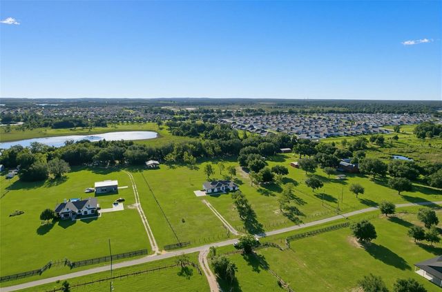 4650 LAKE PICKETT DRIVE, Groveland, FL 34736