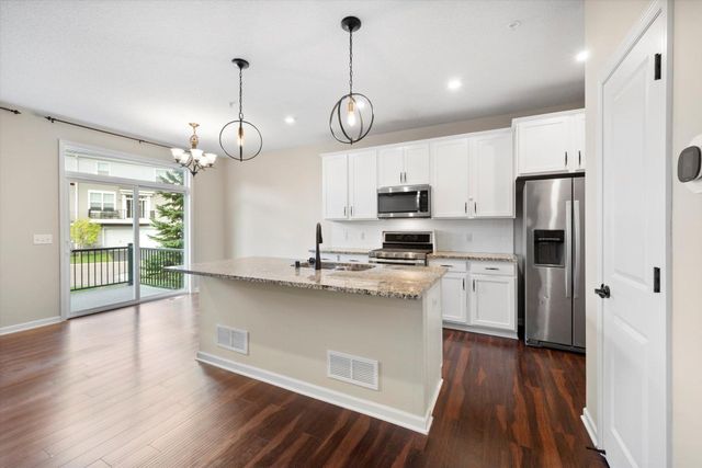 11540 81st Place N, Maple Grove, MN 55369