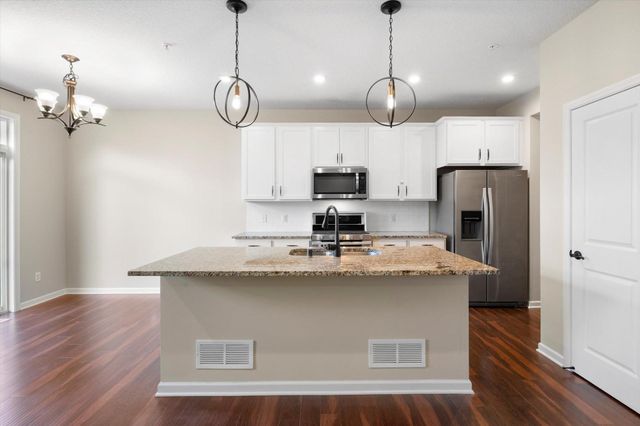 11540 81st Place N, Maple Grove, MN 55369