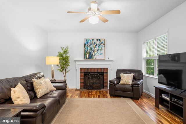 43848 GLENHAZEL DR, Ashburn, VA 20147