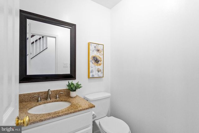 43848 GLENHAZEL DR, Ashburn, VA 20147