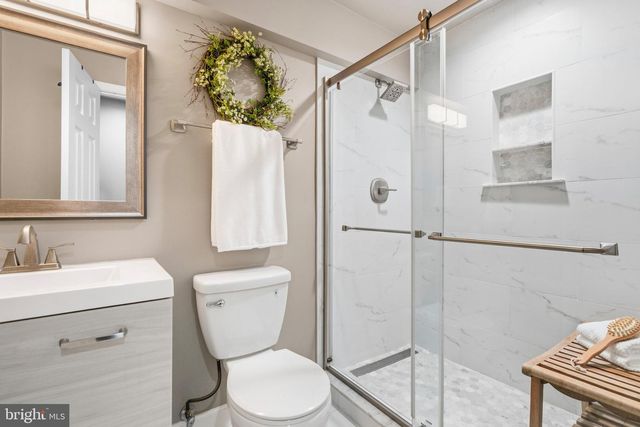 43848 GLENHAZEL DR, Ashburn, VA 20147