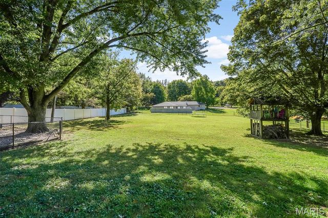 5624 Old Keebler Road, Collinsville, IL 62234