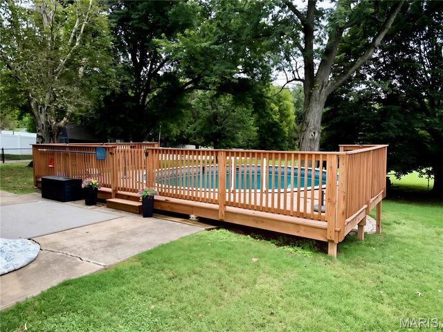 5624 Old Keebler Road, Collinsville, IL 62234