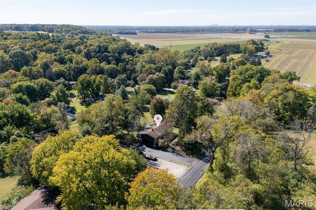 5624 Old Keebler Road, Collinsville, IL 62234