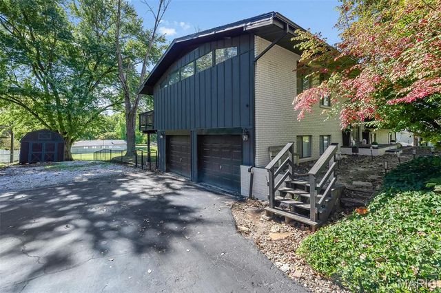 5624 Old Keebler Road, Collinsville, IL 62234