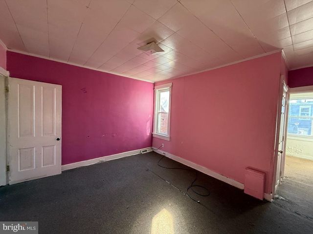 1552 N CAREY ST, Baltimore, MD 21217