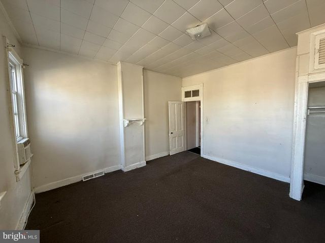 1552 N CAREY ST, Baltimore, MD 21217