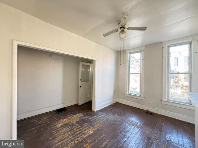 1552 N CAREY ST, Baltimore, MD 21217