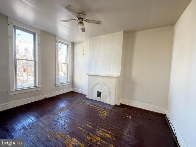 1552 N CAREY ST, Baltimore, MD 21217