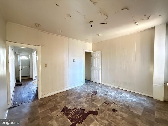 1552 N CAREY ST, Baltimore, MD 21217