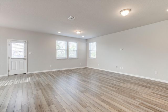 355 Silver Glen DR, Kyle, TX 78640