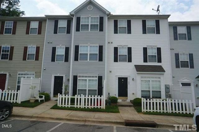 2920 Barrymore Street 102, Raleigh, NC 27603