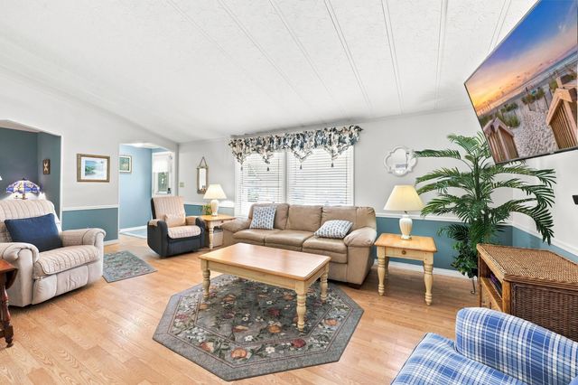 3348 Charleston Trail, Murrells Inlet, SC 29576