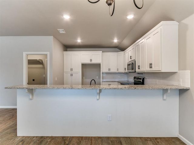 9600 Country Side Lane, Guthrie, OK 73044