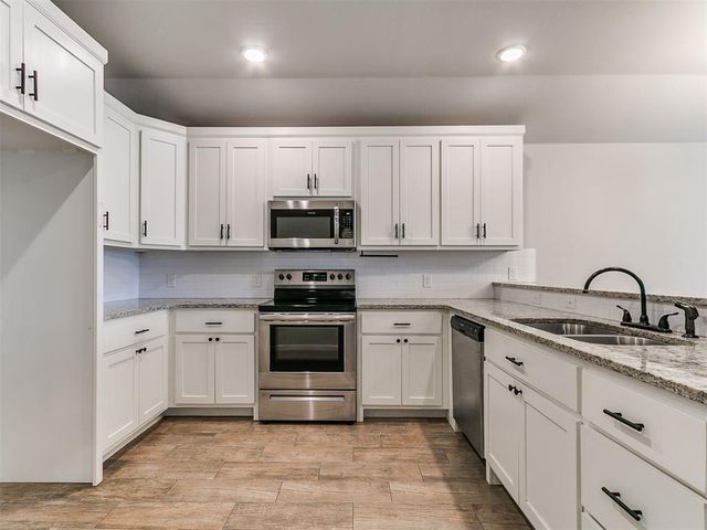 9600 Country Side Lane, Guthrie, OK 73044