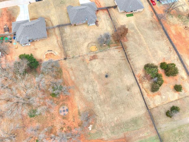 9600 Country Side Lane, Guthrie, OK 73044