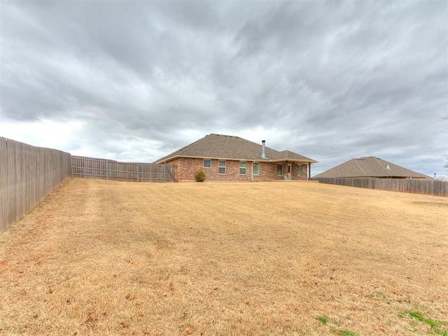 9600 Country Side Lane, Guthrie, OK 73044