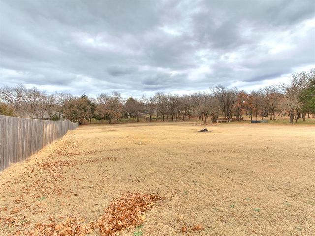 9600 Country Side Lane, Guthrie, OK 73044