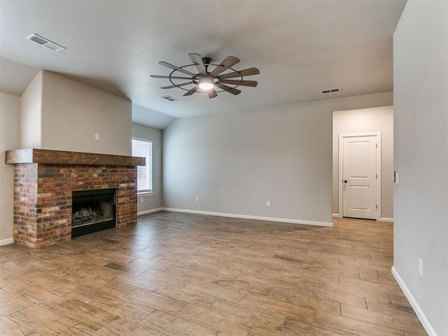 9600 Country Side Lane, Guthrie, OK 73044