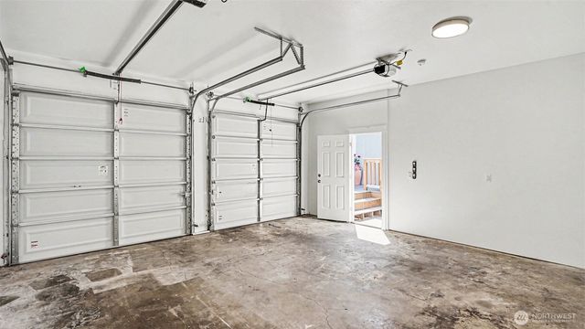 11040 40th Avenue NE, Seattle, WA 98125