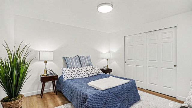 11040 40th Avenue NE, Seattle, WA 98125