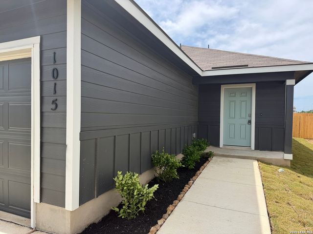 1015 Catalonia Pass, San Antonio, TX 78221