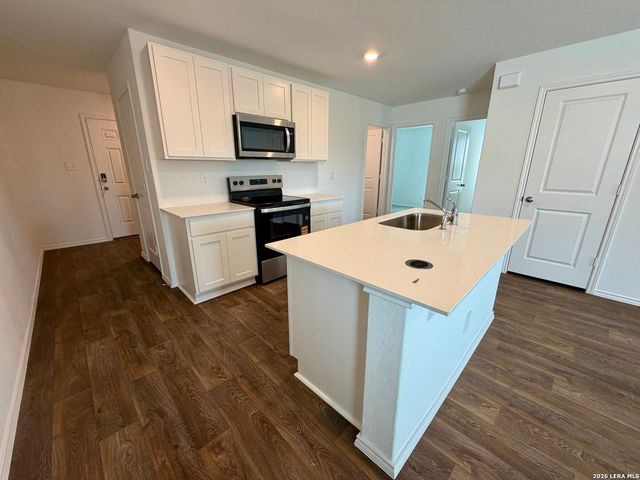 1015 Catalonia Pass, San Antonio, TX 78221