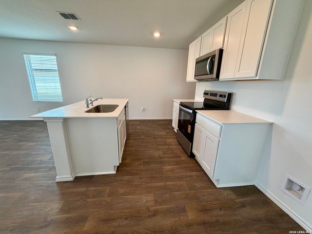 1015 Catalonia Pass, San Antonio, TX 78221