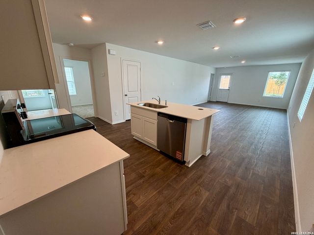 1015 Catalonia Pass, San Antonio, TX 78221