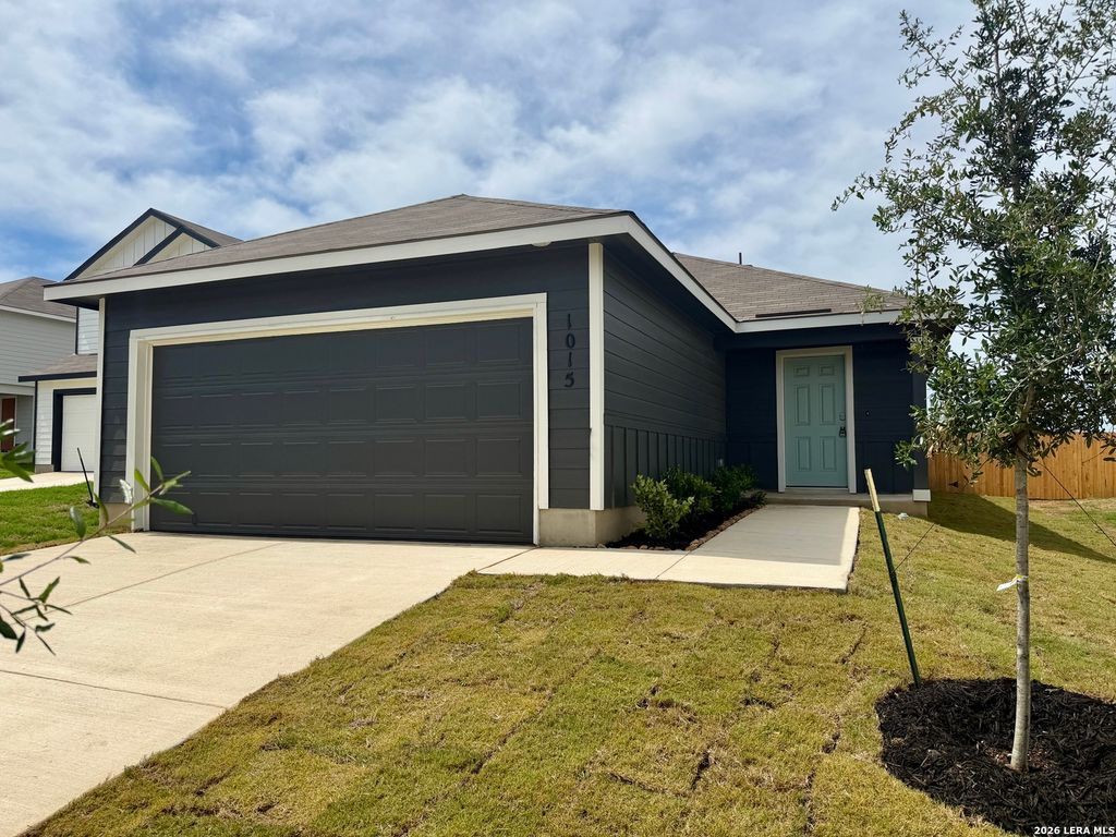 1015 Catalonia Pass, San Antonio, TX 78221