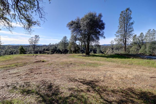 7555 Clear Canyon Road, Redding, CA 96001