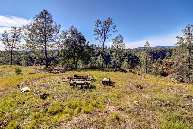 7555 Clear Canyon Road, Redding, CA 96001