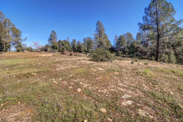 7555 Clear Canyon Road, Redding, CA 96001