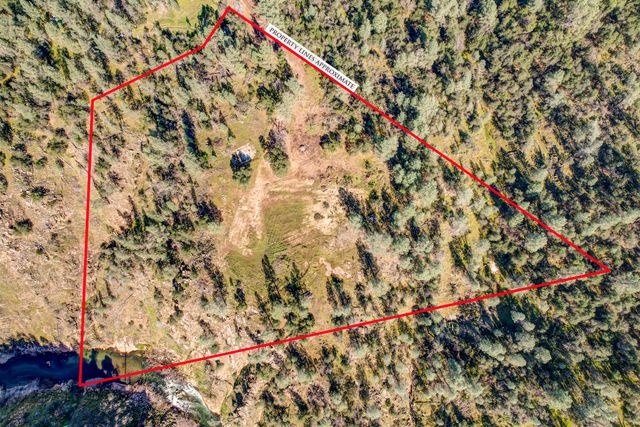 7555 Clear Canyon Road, Redding, CA 96001