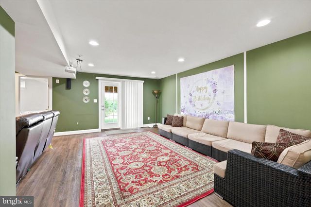 514 QUARRY POINT RD, Malvern, PA 19355