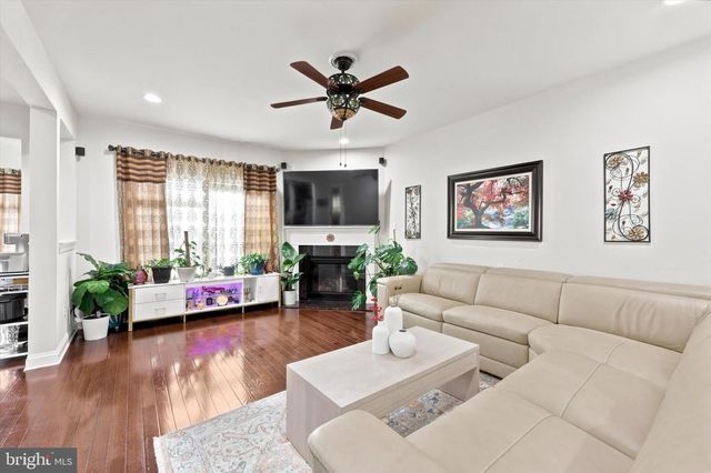 514 QUARRY POINT RD, Malvern, PA 19355
