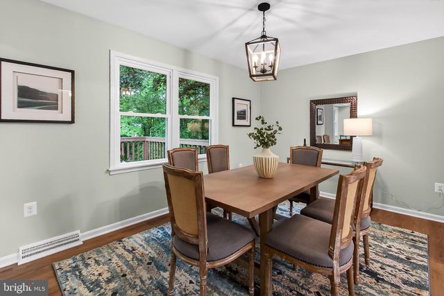 5308 NEW CHURCH CT, Fairfax, VA 22032